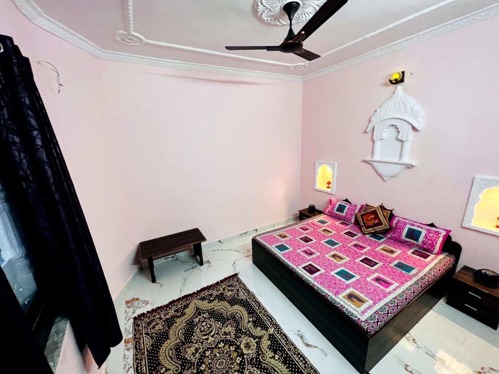 The Palace View Homestay & Restaurant Būndi Екстериор снимка